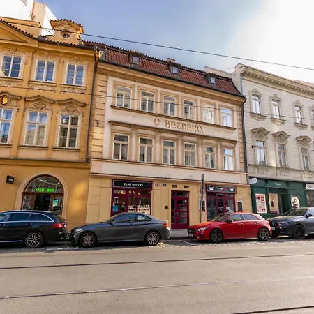 Cozy By Charles Square Prague